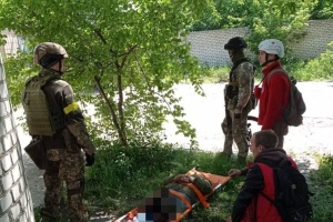 Захватчики непрерывно бьют по Северодонецку, ранена женщина