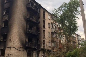 Обстріли Луганщини і Донеччини: за добу ворог зруйнував 80 цивільних об’єктів