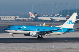 KLM будут судить за недостоверную рекламу об экологичности авиарейсов