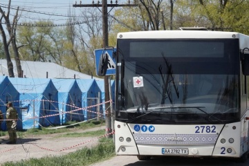 ６日、アゾフスタリから５０名が避難＝ウクライナ副首相