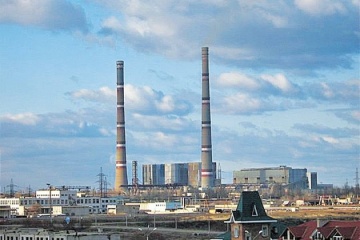Invasores bombardean barrios residenciales de Energodar desde el área de la central nuclear de Zaporiyia 