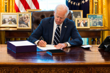 Biden's personal pen to be auctioned off by Ukraine’s defense conglomerate