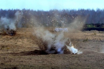 Enemy dropping cluster munitions, missiles from helicopters on Derhachi community 