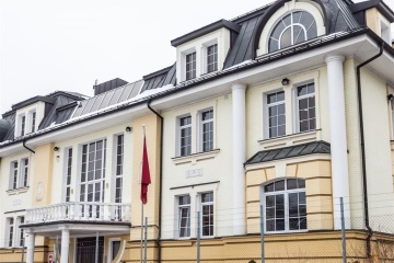 Schweizerische Botschaft nimmt ihre Arbeit in Kyjiw wieder auf