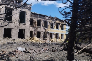 In der Ostukraine durch feindlichen Beschuss über 100 Zerstörungen binnen eines Tages  