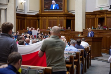 ドゥダ・ポーランド大統領、ウクライナ国会で演説　「ロシアからの賠償金でウクライナの復興が行われるべき」