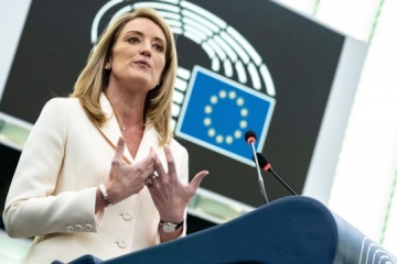 Roberta Metsola en Davos: La UE debe abrir sus puertas a Ucrania, no esconderse tras las leyes