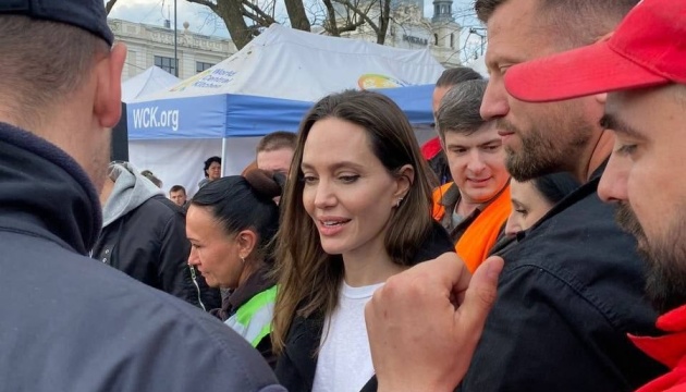 Angelina Jolie przyjechała do Lwowa