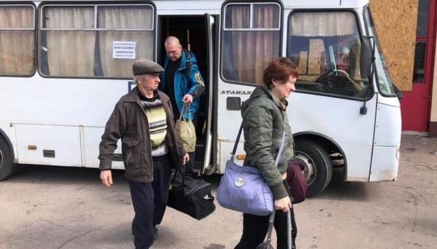 Сьогодні з Лисичанська евакуювали 26 осіб