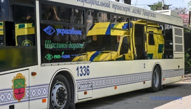 У Запорізькому госпіталі з’явився автобус для евакуації поранених військових