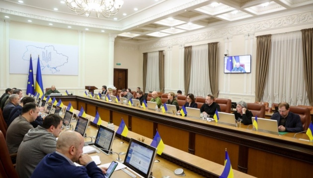 ウクライナ政府、州長官５名など政権幹部を複数解任
