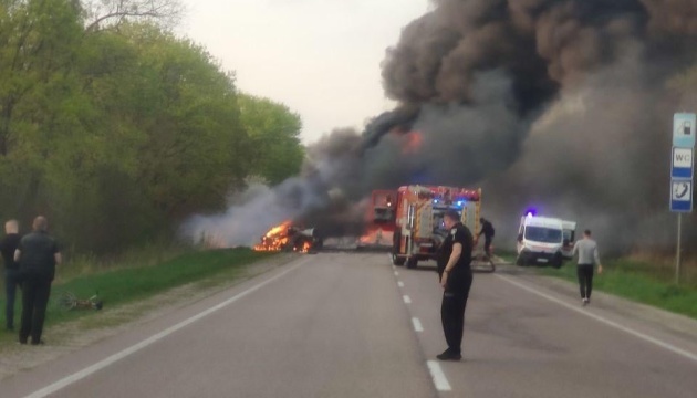 У ДТП на Рівненщині загинули два водії та 24 пасажири - МВС