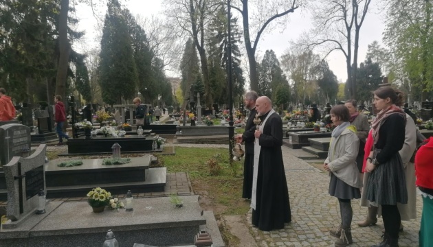 У Любліні відслужили панахиду біля могил воїнів армії УНР