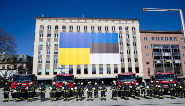 Естонські рятувальники вшанували пам'ять 33 загиблих українських колег