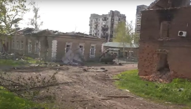 Russen beschießen Wohngebiete in Oblast Luhansk, 36 Häuser beschädigt