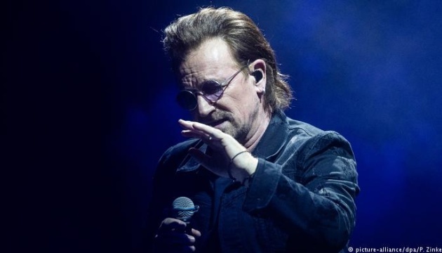 Bono singt in Kyjiwer U-Bahn