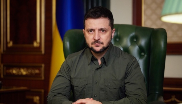 Зеленський закликав G7 надати Україні системи залпового вогню та іншу необхідну зброю
