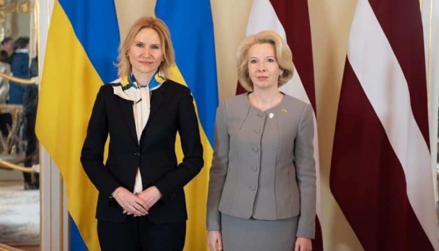 Україна запропонувала Латвії взяти участь у відновленні Бучі