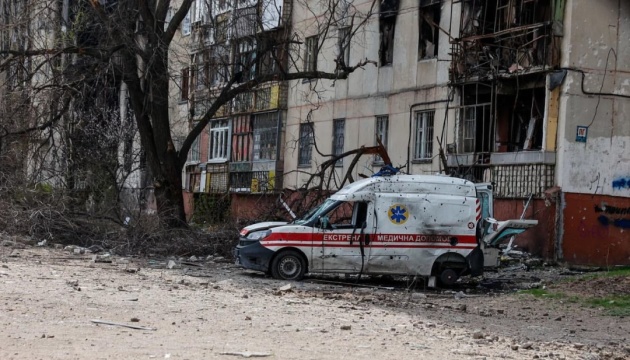 У Сєвєродонецьку розстріляли машину з волонтерами, зникли троє лікарів - Гайдай