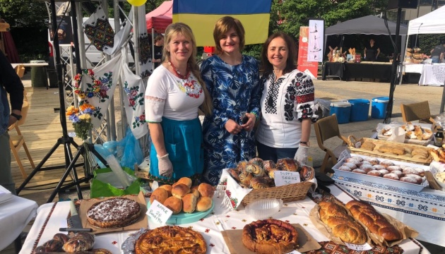 Українки взяли участь у «Фестивалі хліба» в Брюсселі