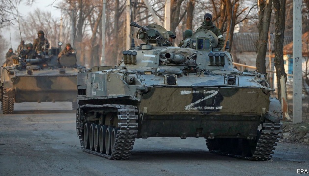 Russian army units leaving Skadovsk, Henichesk districts and heading towards Crimea  