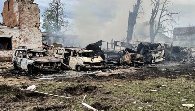 Région de Tchernihiv sous plusieurs frappes aériennes russes : des victimes signalées
