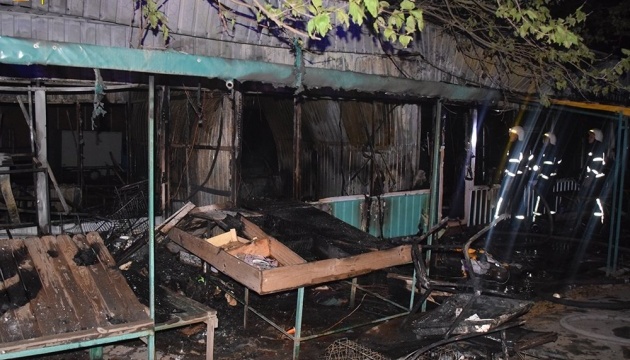 У Миколаєві ліквідували дві пожежі, спричинені ворожими обстрілами