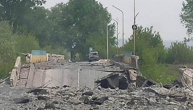 Dozens of houses destroyed, bridge damaged in shelling of Luhansk region 