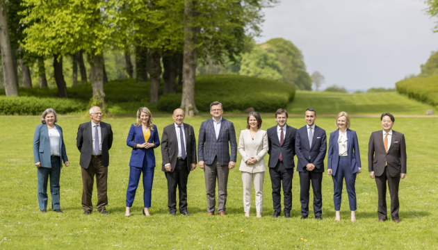 Kuleba meets with G7 ministers