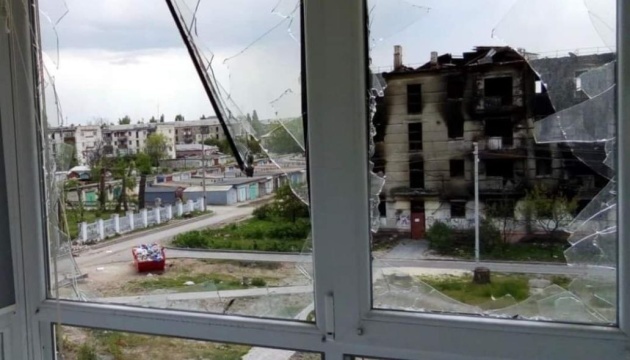 Binnen eines Tages in Region Luhansk über 50 Wohnhäuser zerstört 