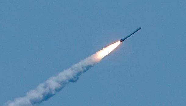Над Києвом зафіксували близько 40 ракет, 37 з яких збили