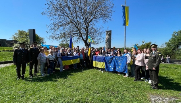 Українці вшанували пам'ять загиблих у концтаборі «Маутгаузен»