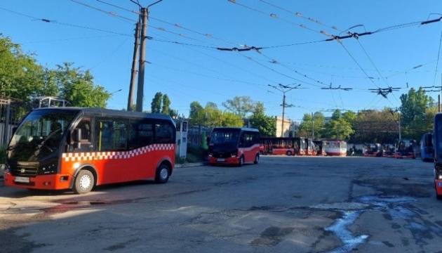У Харкові відновили рух автобусів і тролейбусів