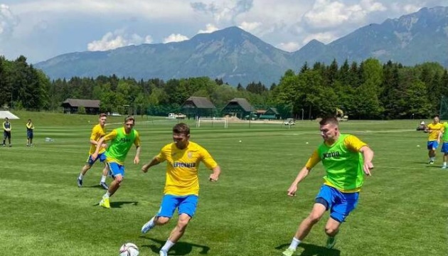 Сикан, Зубков и Качараба прибыли в расположение сборной Украины