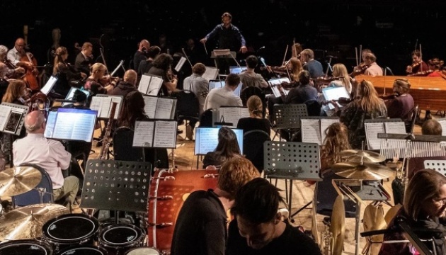 Британський оркестр зіграє музичний твір композиторки з українського Ізюма