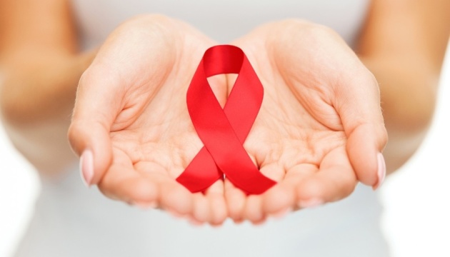 Війна та ВІЛ: як убезпечитись від інфікування та продовжити терапію?