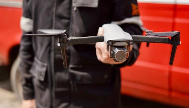 Рятувальники та комунальники Миколаєва отримали 10 дронів від USAID