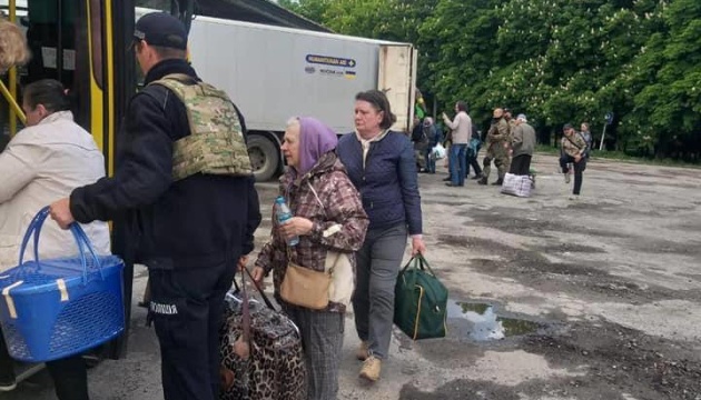 З Луганщини за день евакуювали майже 40 людей
