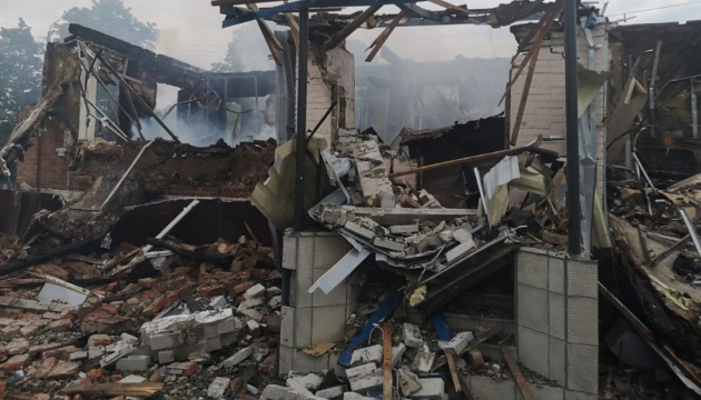 Russen schießen auf Gebiet Donezk mit Flugzeugen, Panzern und Raketenwerfern - 58 zivile Objekte an einem Tag zerstört