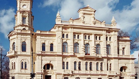 Загарбники погрожують вивезти експонати Херсонського художнього музею у Крим чи росію 