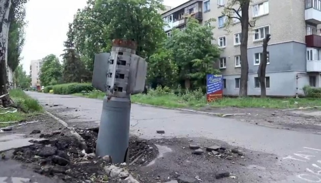 За сутки 42 обстрела: враг разрушает города и села на Луганщине