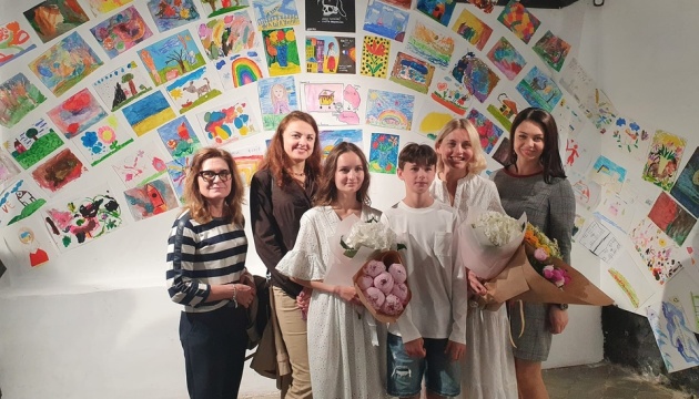 Во Львове открыли выставку рисунков детей, пострадавших от войны