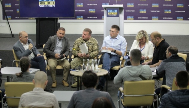 У Медіацентрі Україна – Укрінформ відбулася дискусія про роботу іноземних журналістів в умовах воєнного стану