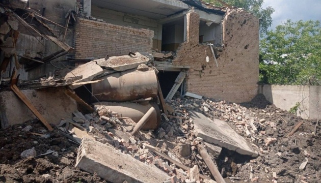Ukraine : 5 personnes tuées par les bombardements russes dans la région de Kharkiv