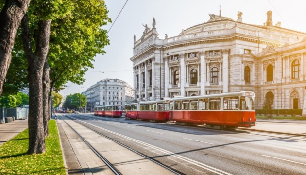 Українцям у Відні продовжили безоплатний проїзд міським транспортом