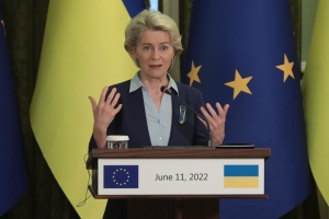 Статус країни-кандидата прискорить післявоєнне відновлення України – президентка Єврокомісії