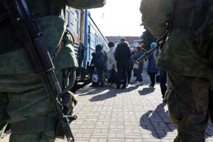 Дітей з Луганщини загарбники хочуть вивозити до рф «за шкільним обміном» - ОВА