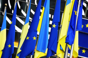 Bruksela jest gospodarzem szczytu, na którym rozpatrzą przyznanie  Ukrainie statusu kandydata do UE