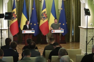 Zelensky, Sandu hold meeting in Kyiv