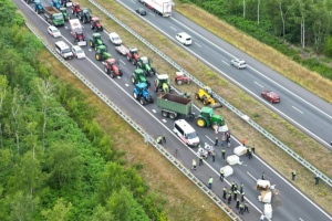 У Нідерландах через протест фермерів утворились кілька кілометрові затори